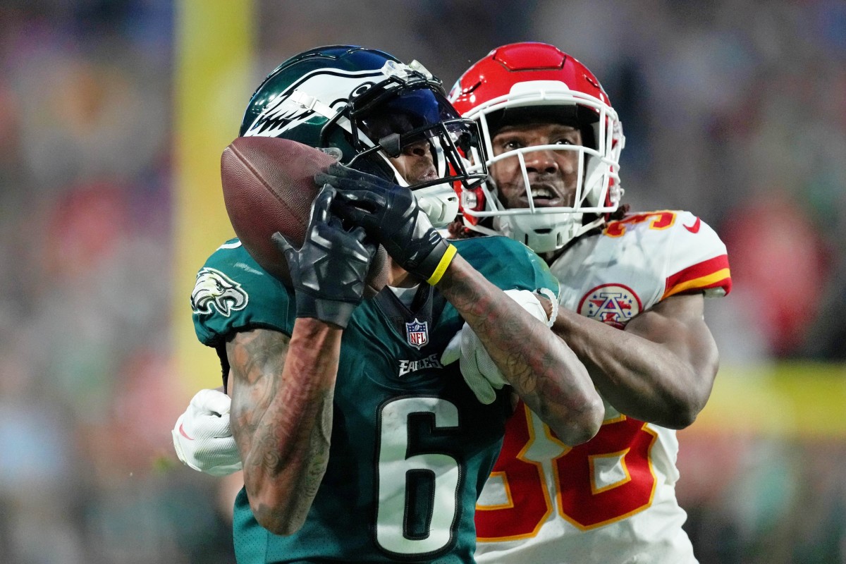 Eagles receiver DeVonta Smith goes to the Lions in SI's re-draft of the 2021 NFL draft.